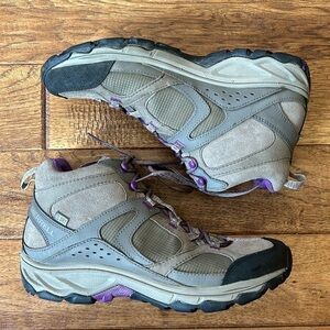 Merrell Daria Mid Waterproof Lace Up Hiking Boots in Boulder Tan Purple Size 9.5